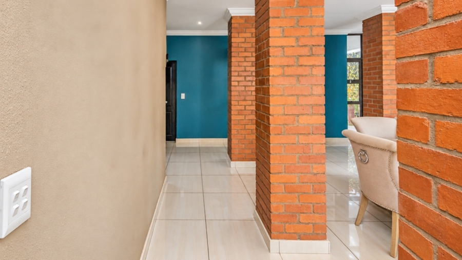 5 Bedroom Property for Sale in Xanadu Nature Estate North West